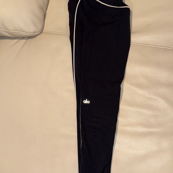 Alo Yoga Airbrush High-Waist Heart Throb Leggings Size S - Picture 4 of 5